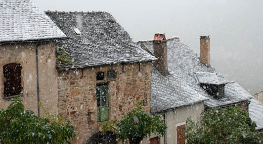 Jeudi 30 octobre, Najac sous la neige…
